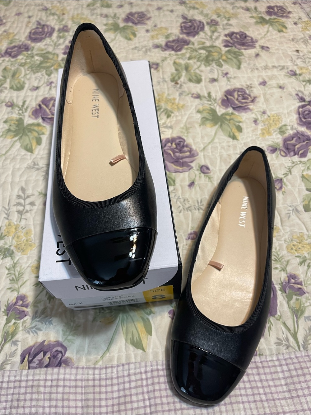 Nine West Black Patent Cap-Toe Ballet Flats  Like New….Size 8